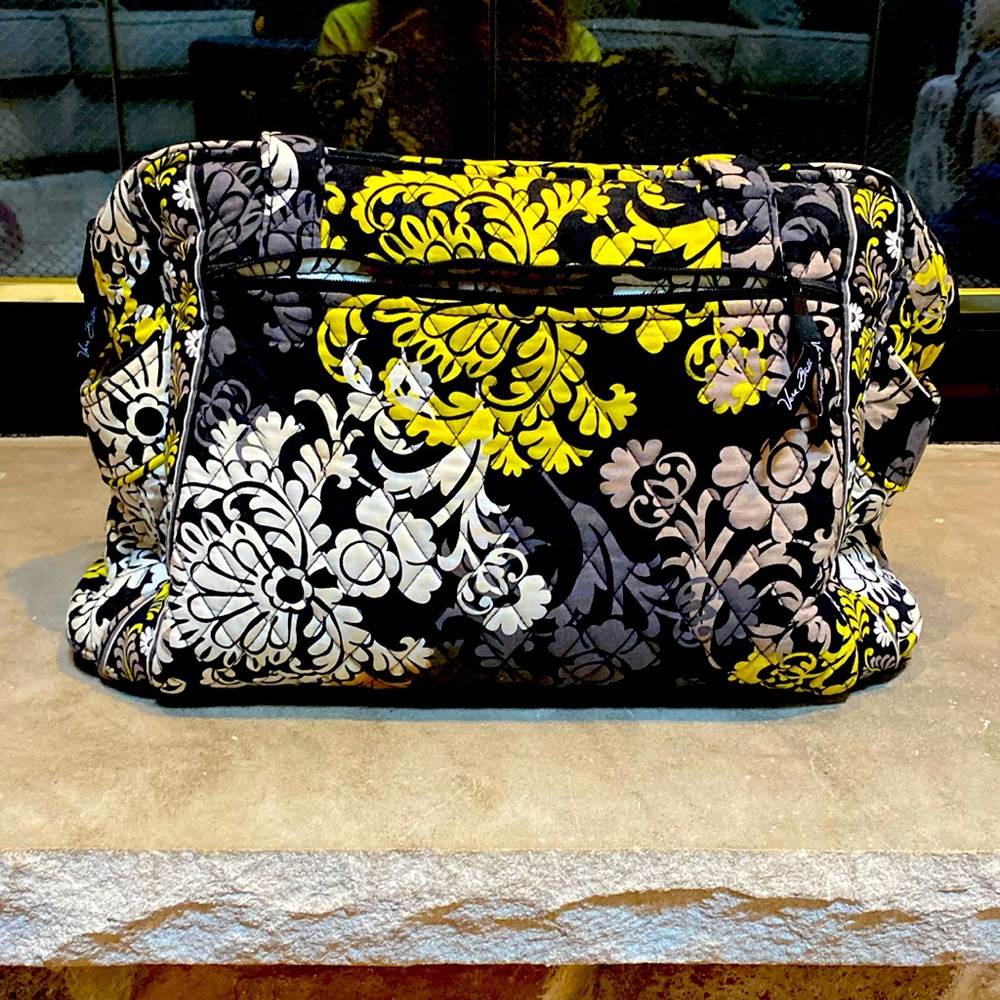 Vera Bradley diaper bag. Good condition.